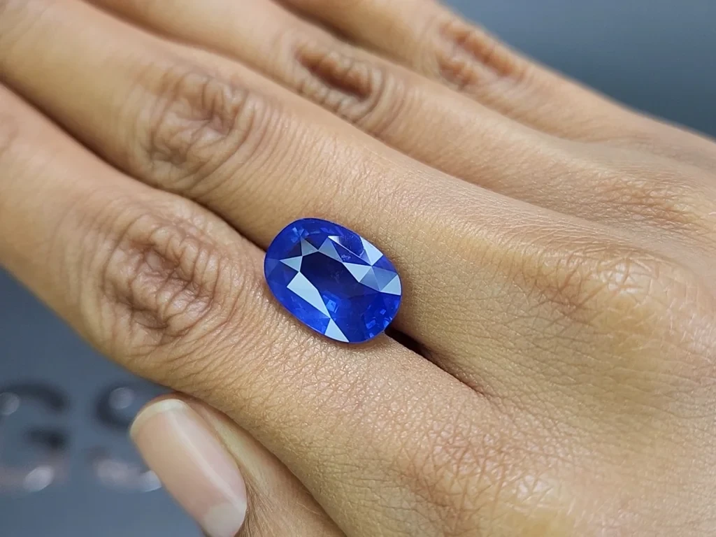 Sapphire Cornflower Blue oval cut 10.08 carats , Sri Lanka Image №2