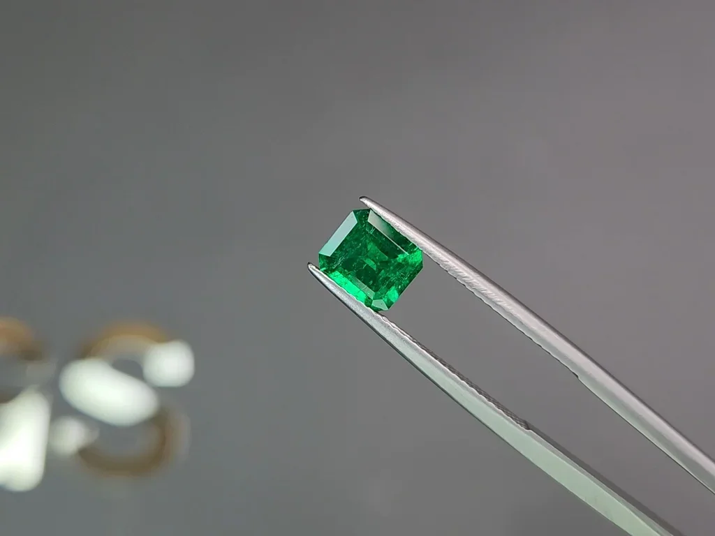 Colombian emerald Muzo Green 1.05 ct Image №3