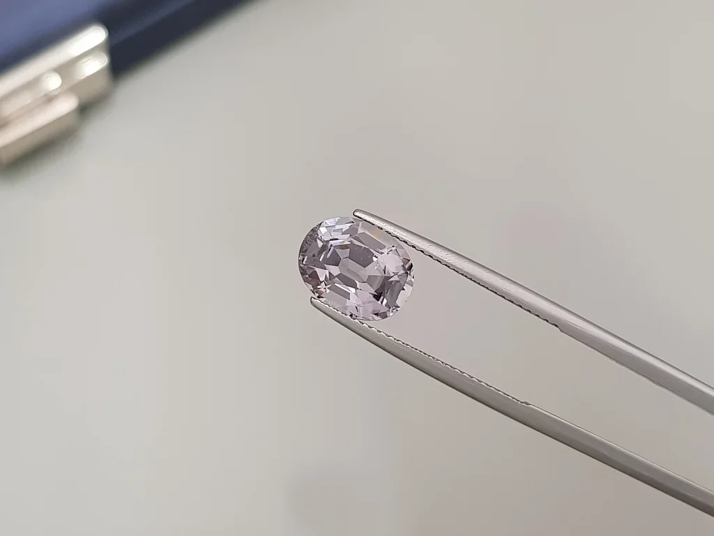 Steel gray spinel in oval cut 3.98 ct from Burma Image №3