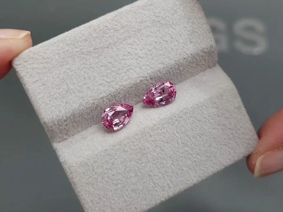Pinkish-purple pair of pear-cut spinels 1.67 carats, Tajikistan Image №4