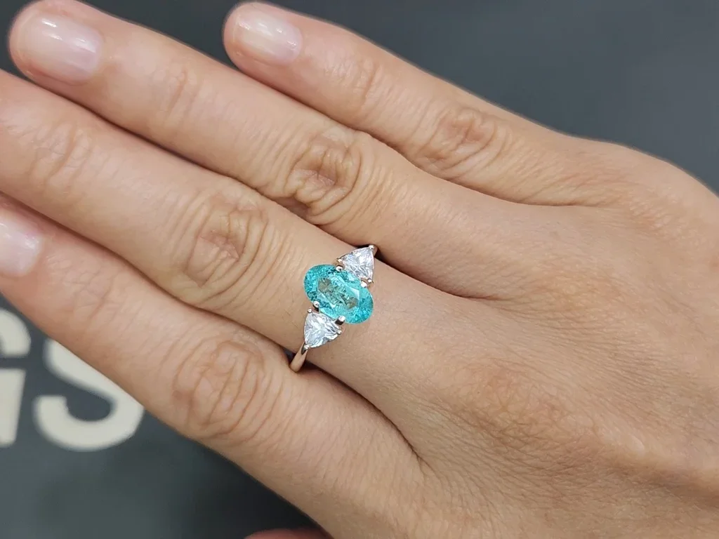 Neon-blue Paraiba tourmaline in oval cut 1.29 carats, Mozambique  Image №5