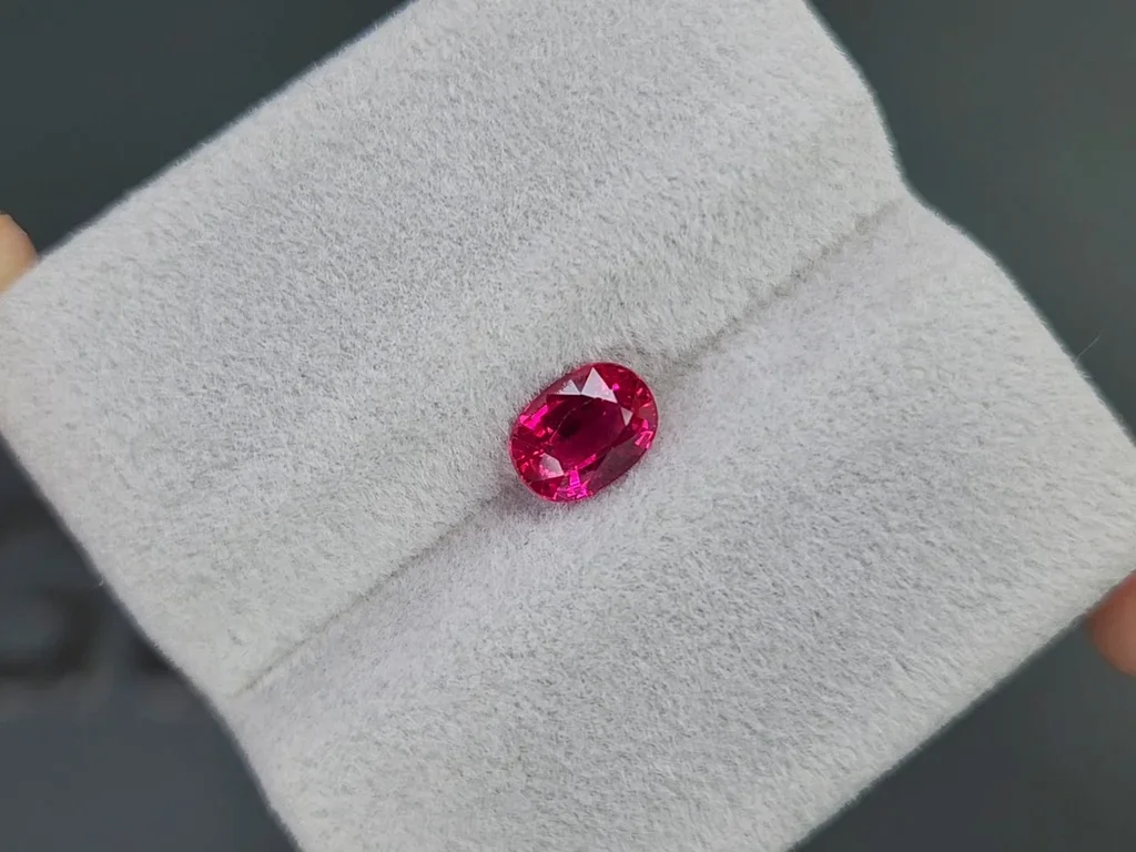 Unheated Pigeon blood ruby in oval cut 1.36 carats, Mozambique  Image №4