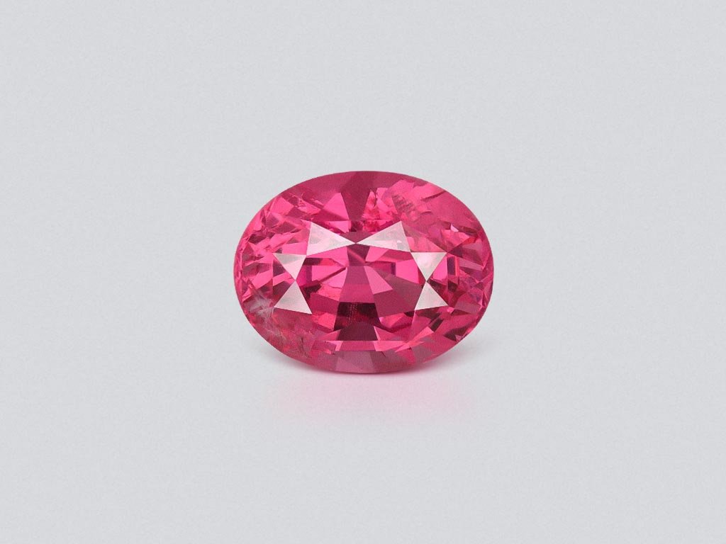 Vivid pink Mahenge spinel oval cut 1.58ct Tanzania Image №1