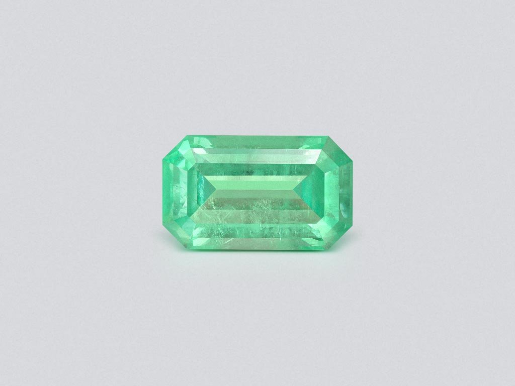 Emerald octagon cut 2.18 carats, Russia Image №1