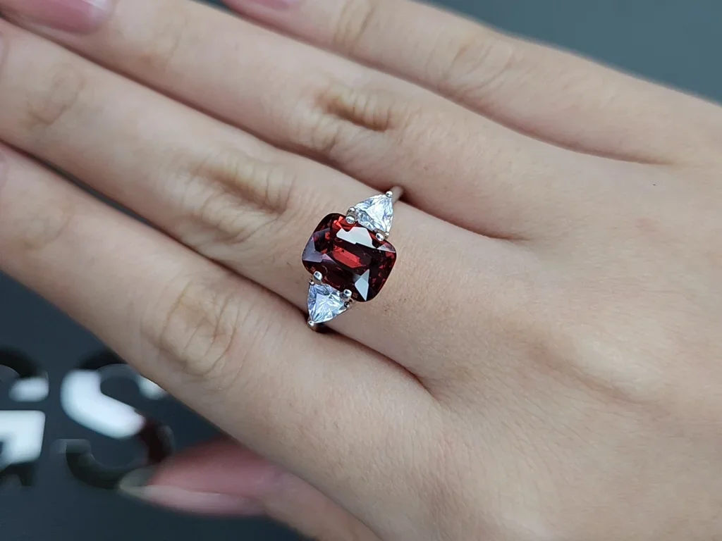 Spessartine garnet in cushion cut 3.62 carats, Africa Image №5