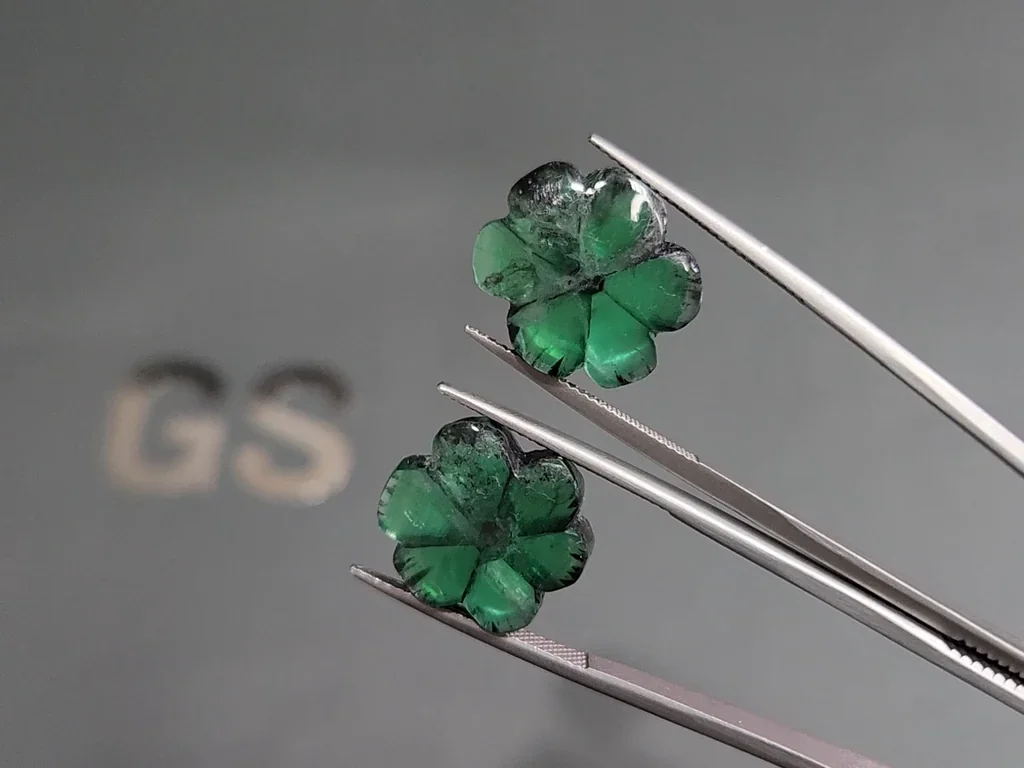 Pair of emeralds trapiche Vivid Green fancy cut  25.56 carats, Colombia Image №3