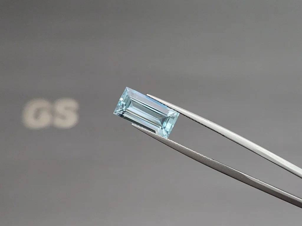 Aquamarine baguette cut 3.64 carats, Madagascar  Image №3