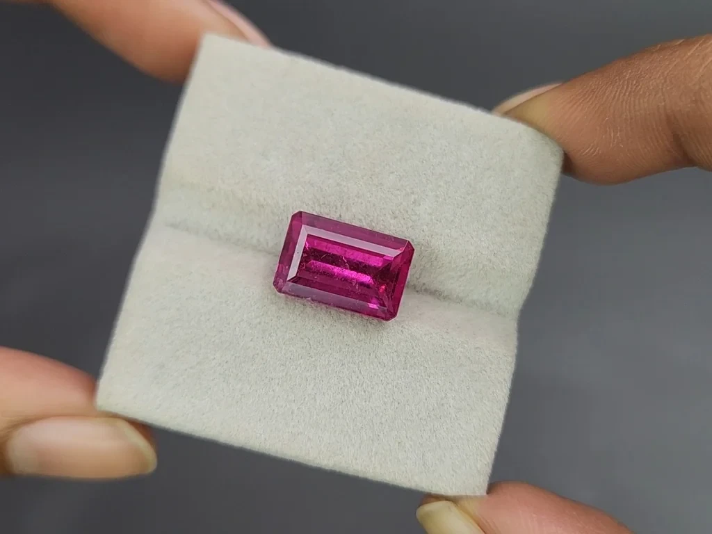 Rubellite tourmaline octagon cut  7.41 carats, Africa Image №4