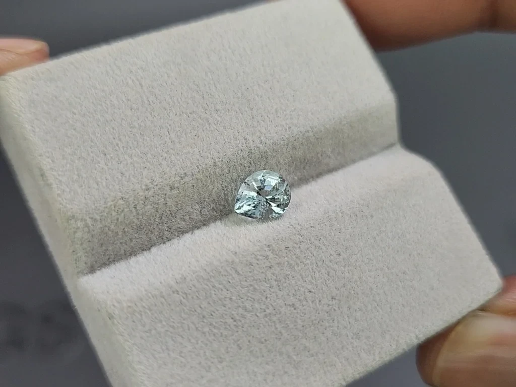 Aquamarine pear cut 0.64 carats, Madagascar Image №4