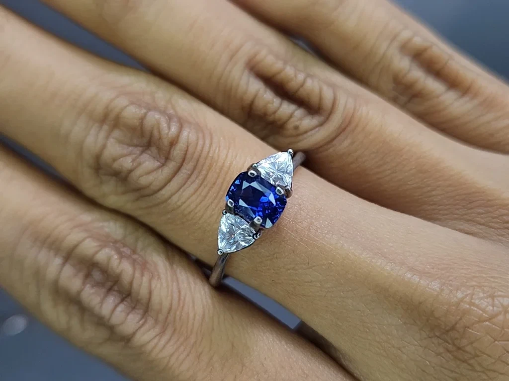 Sapphire Cornflower Blue cushion cut 1.14 carats, Sri Lanka Image №5