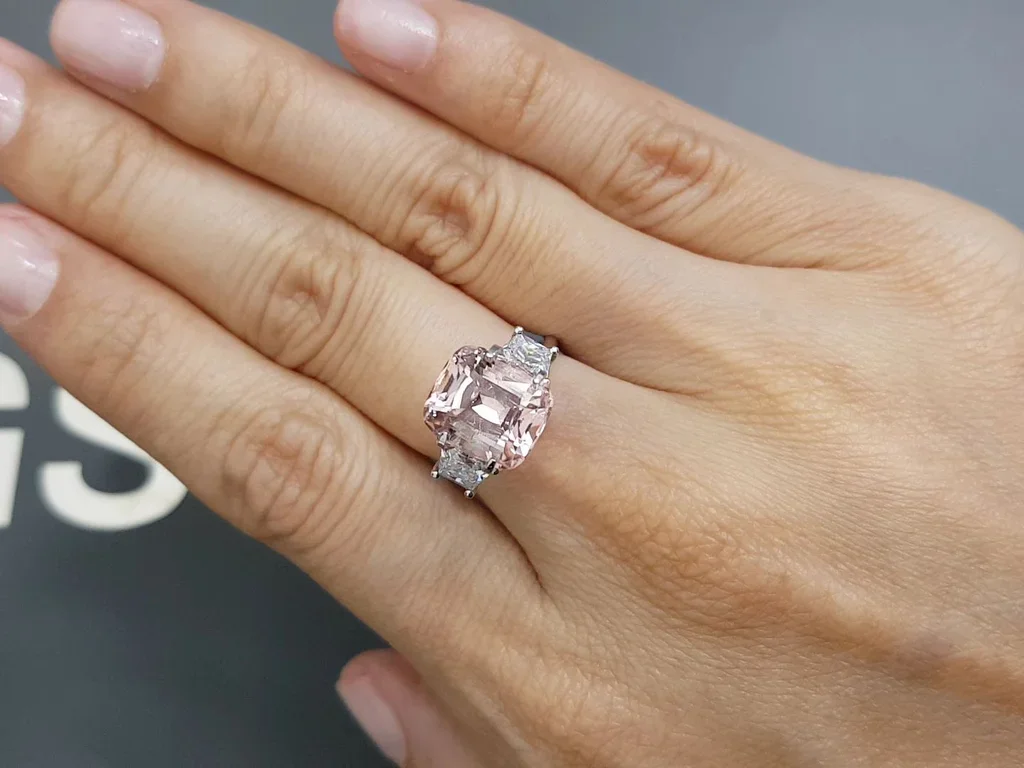 Light pink cushion cut tourmaline 4.68 carats, Africa Image №5
