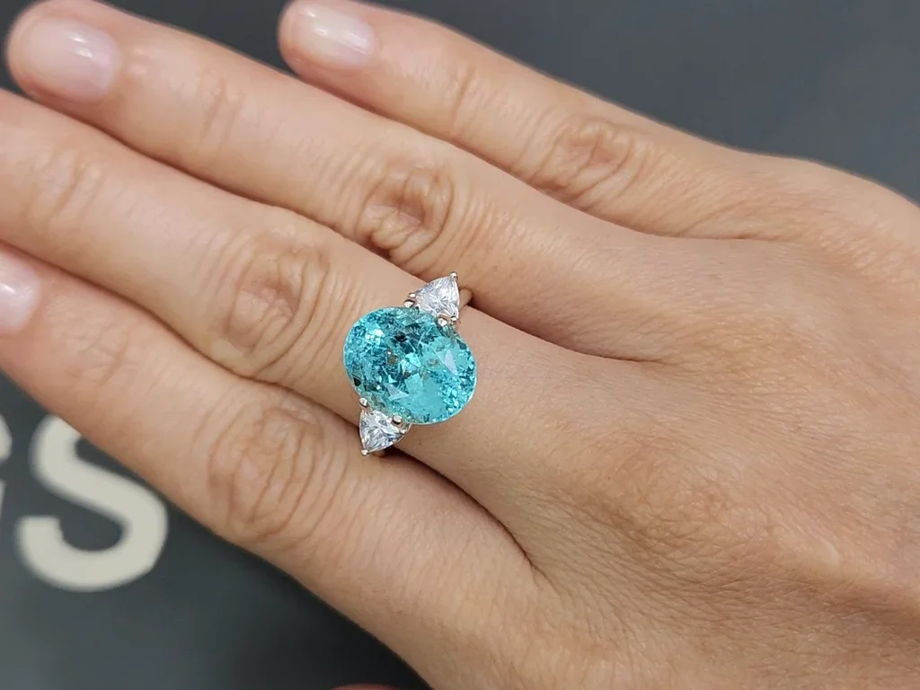 Neon blue Paraiba tourmaline in oval cut 6.57 carats, Mozambique  Image №5