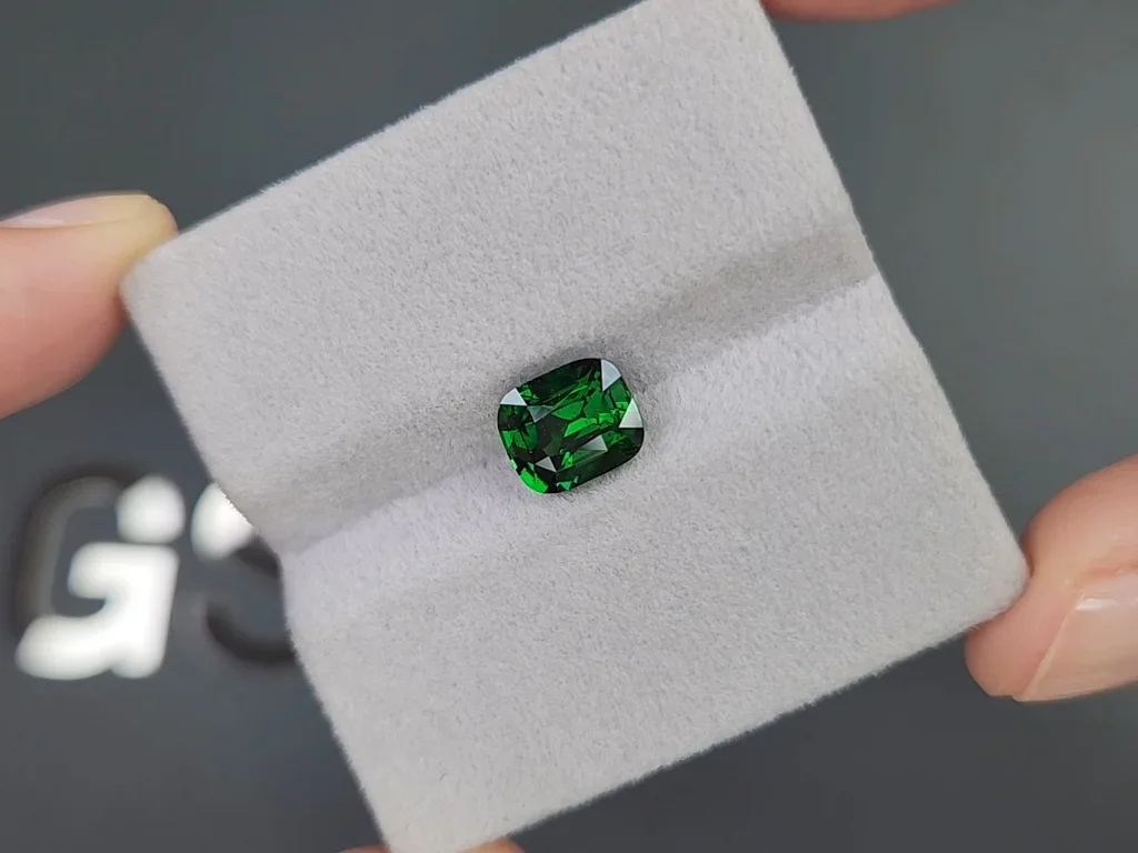 Green tsavorite garnet in cushion cut 2.58 carats, Tanzania  Image №4