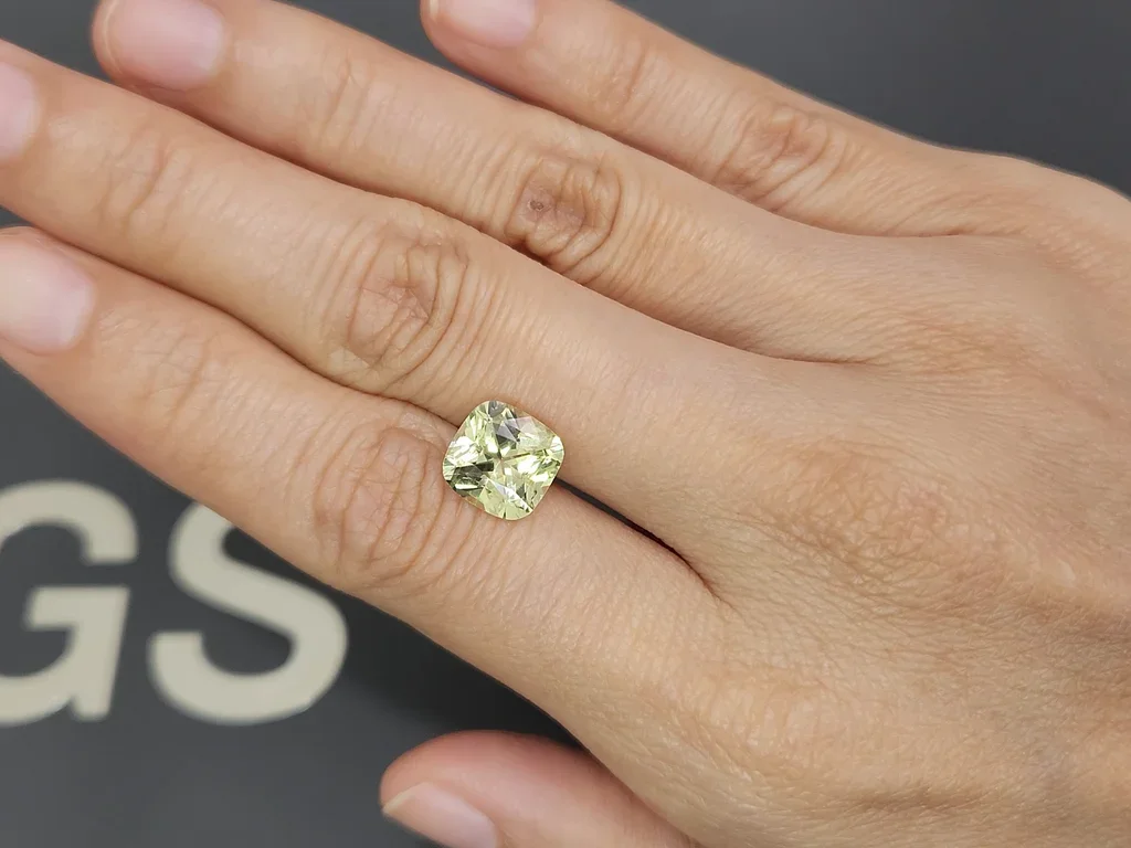 Chrysoberyl in сushion сut 3.54 carats, Sri Lanka   Image №2