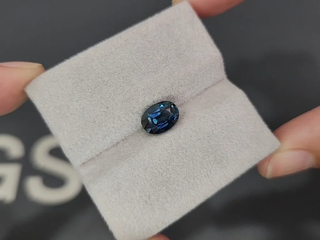 Unheated sapphireTeal oval cut 2.23 carats, Sri Lanka Image №4