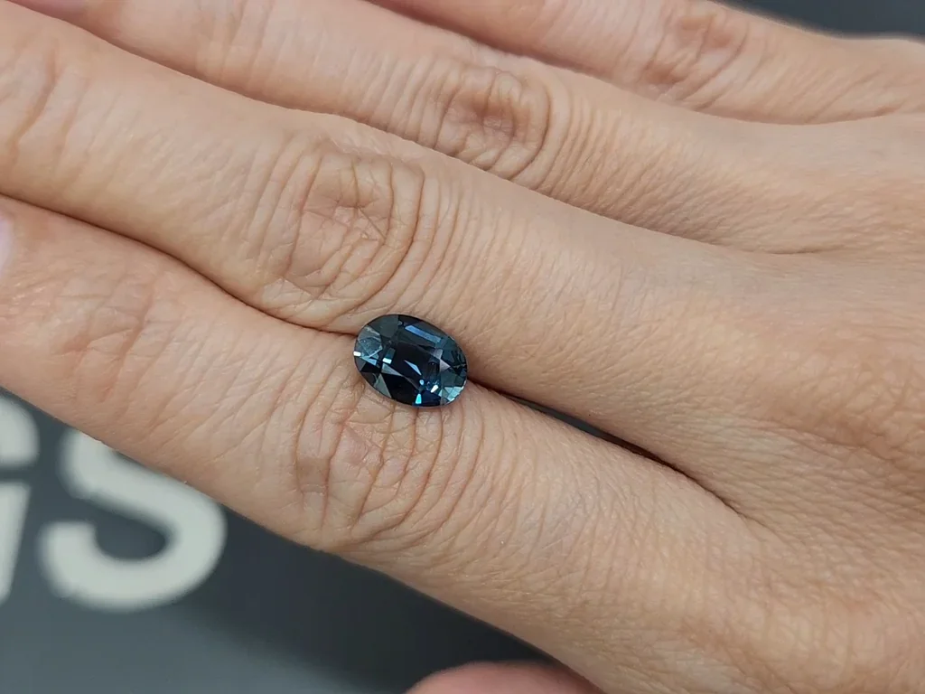 Unheated sapphireTeal oval cut 2.23 carats, Sri Lanka Image №2