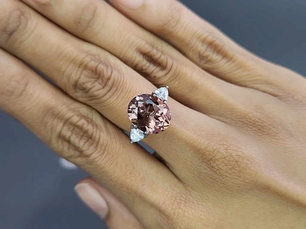 Tourmaline pink orange oval cut 6.33 carats, Africa Image №5