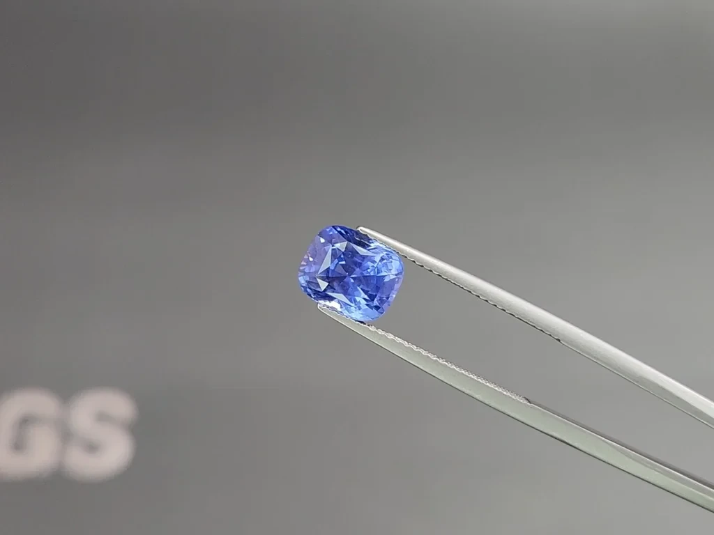Unheated sapphire cushion cut 3.61 carats, Sri Lanka Image №3