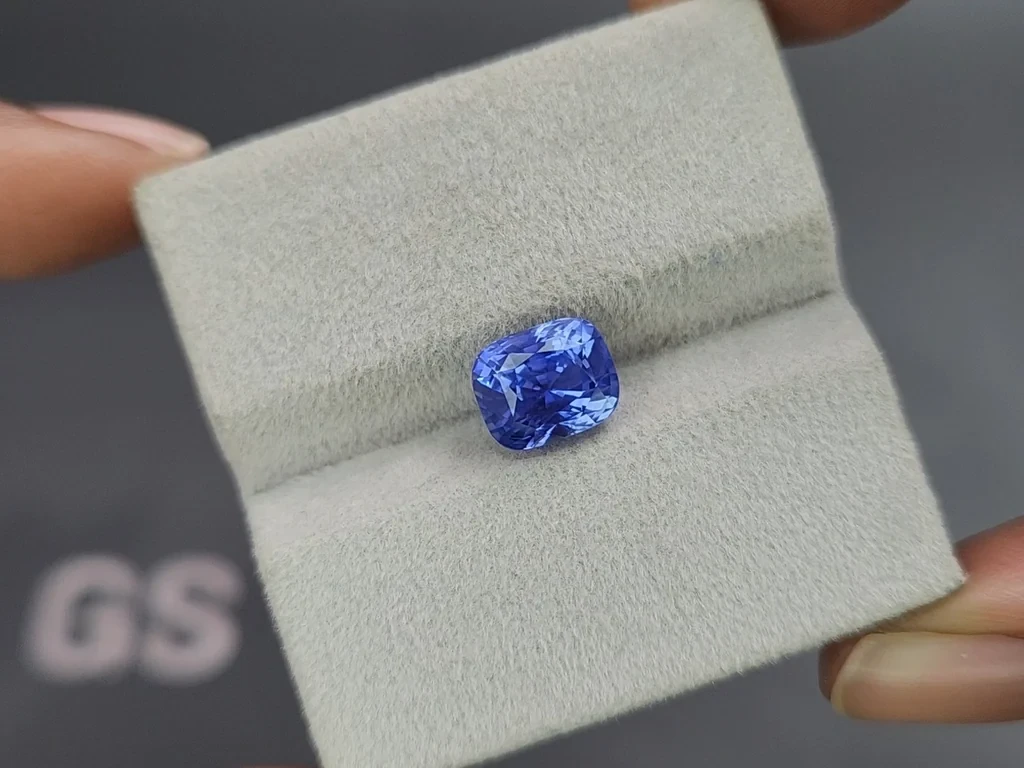 Unheated sapphire cushion cut 3.61 carats, Sri Lanka Image №4