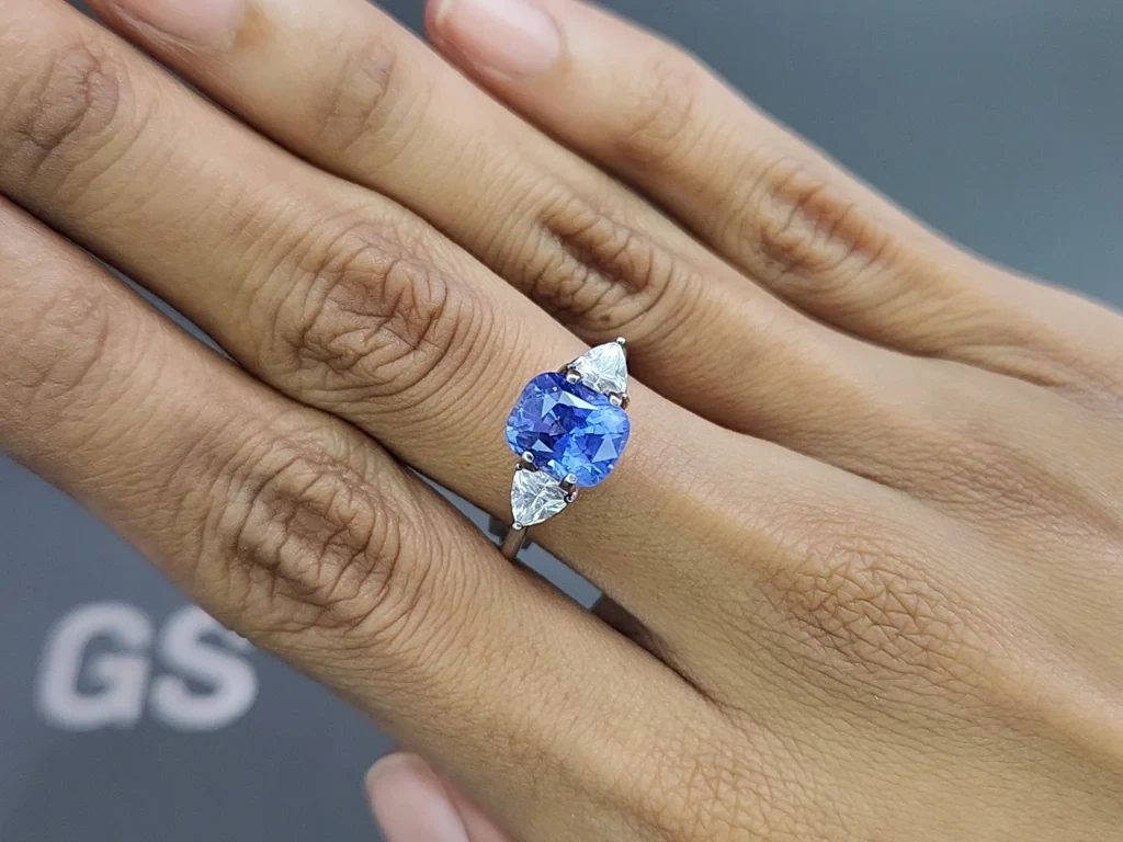 Unheated sapphire cushion cut 3.61 carats, Sri Lanka Image №5