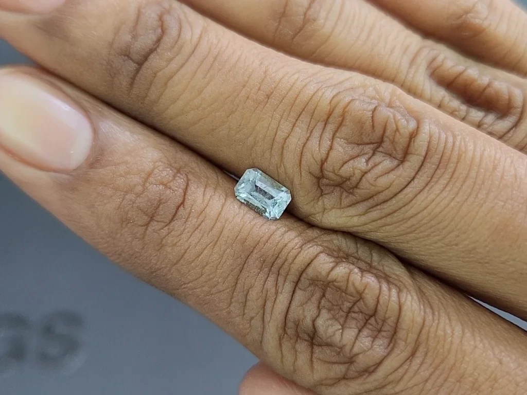 Aquamarine octagon cut  0.57 carats, Madagascar  Image №2