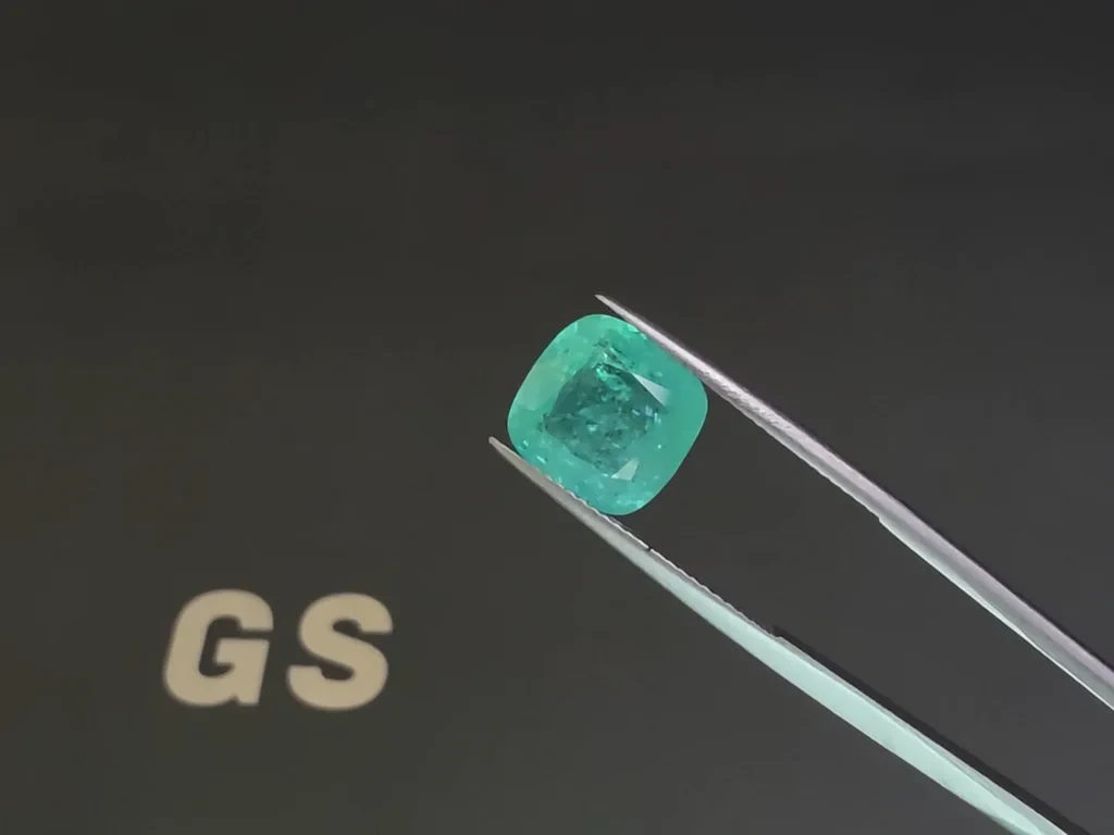 Neon Paraíba tourmaline cushion cut 4.70 carats, Mozambique Image №3