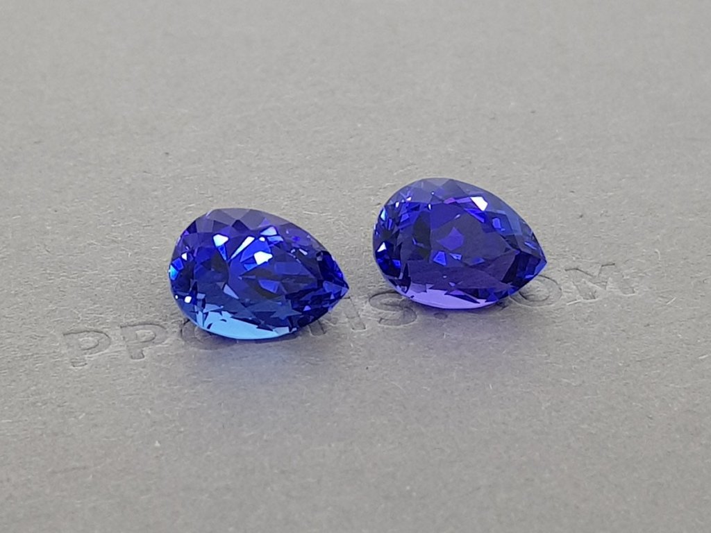 A pair of bright rich 11.75 ct tanzanites Image №2