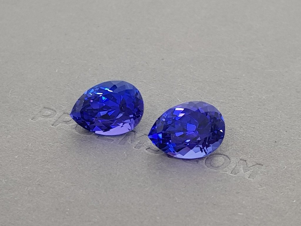 A pair of bright rich 11.75 ct tanzanites Image №5