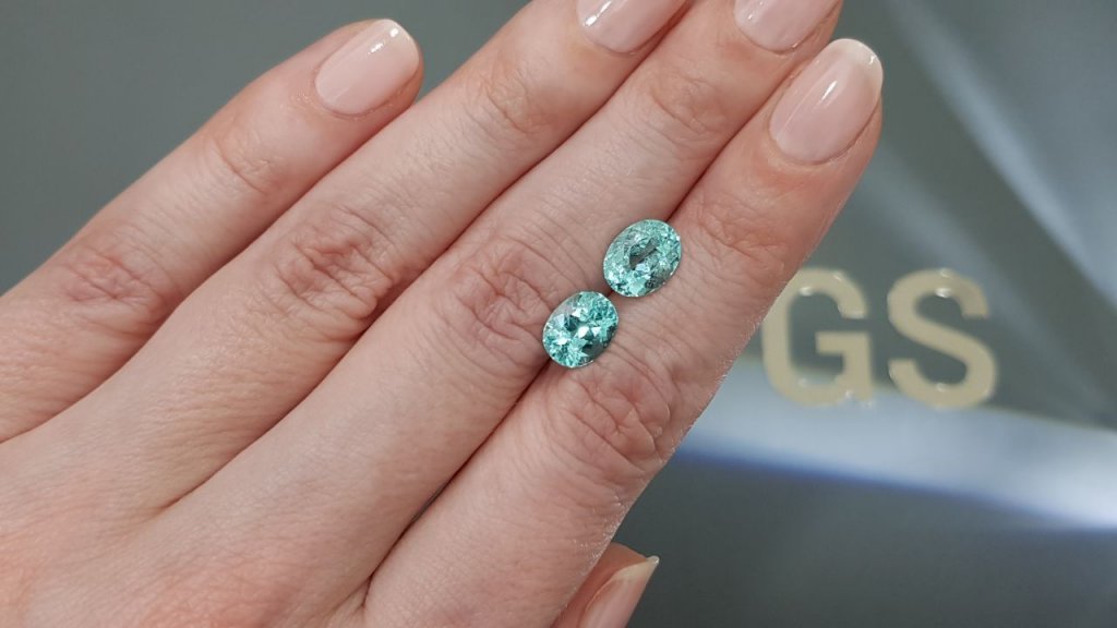 Pair of Paraiba tourmalines in oval cut 3.83 ct, Mozambique Image №2