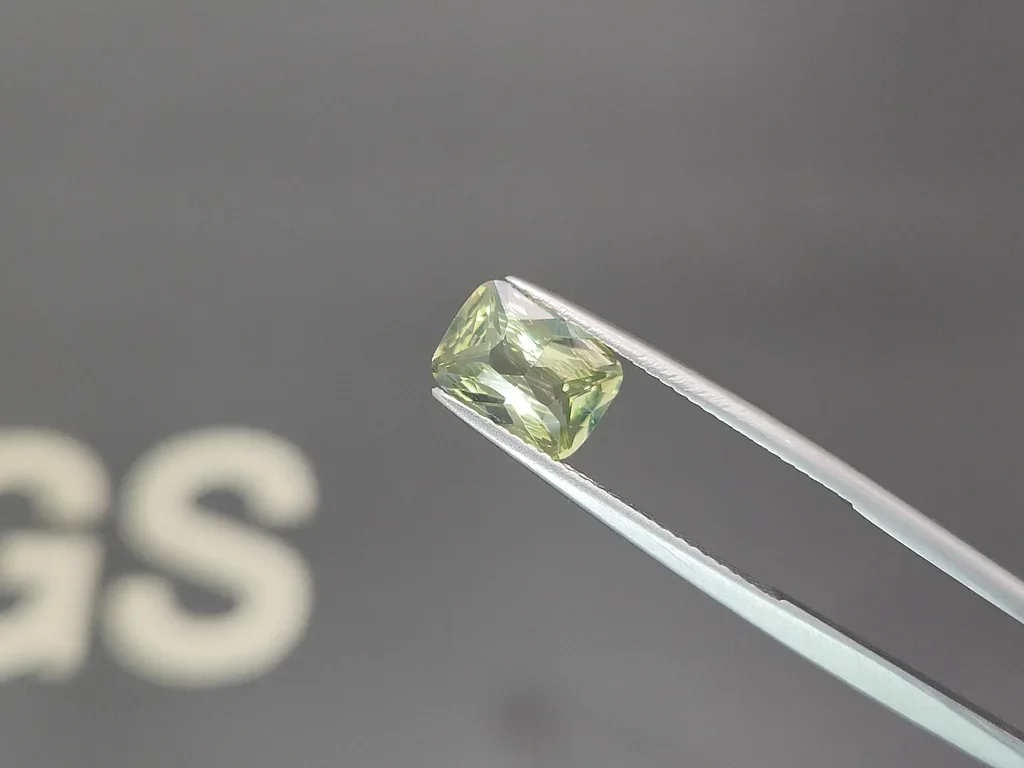 Chrysoberyl сushion сut 2.03 carats, Sri Lanka Image №3