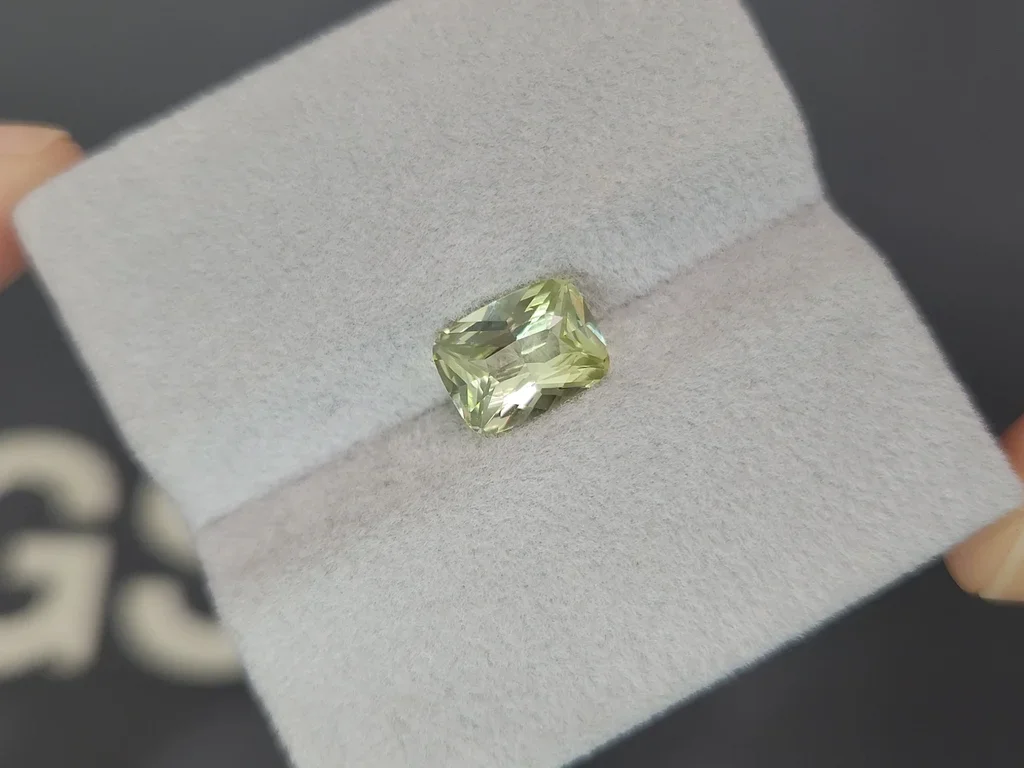 Chrysoberyl сushion сut 2.03 carats, Sri Lanka Image №4