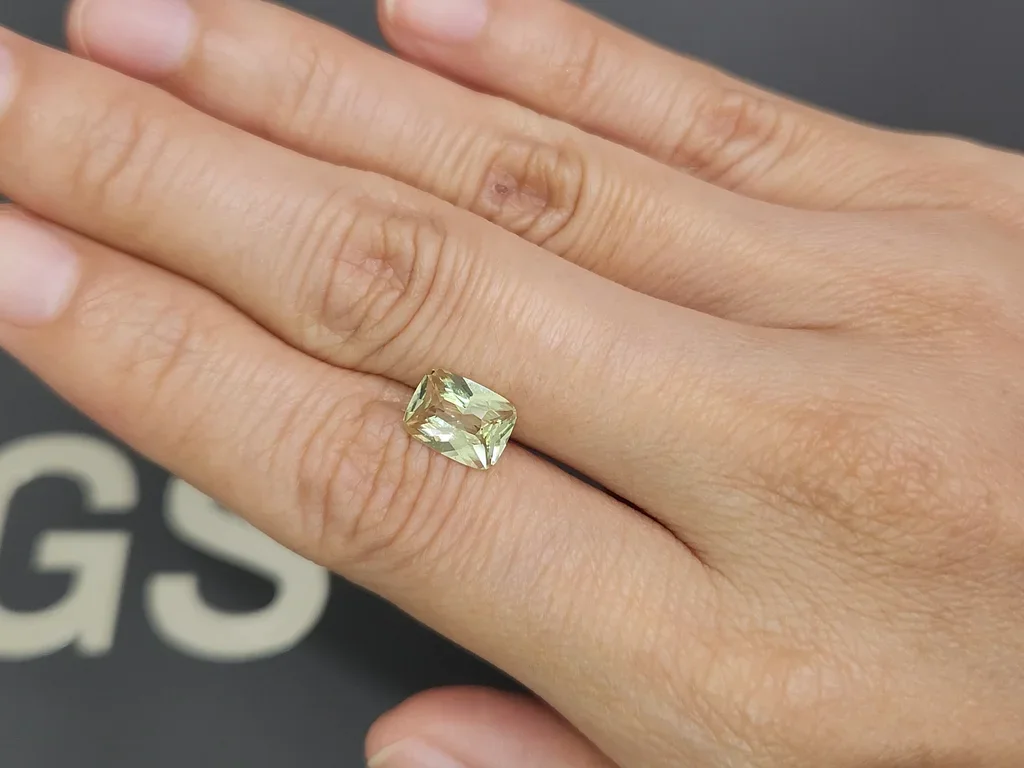 Chrysoberyl сushion сut 2.03 carats, Sri Lanka Image №2