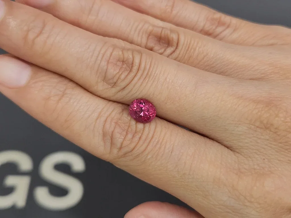 Spinel Mahenge hot pink oval cut 1.98 carats, Tanzania Image №2