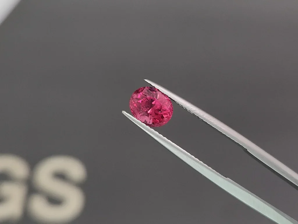 Spinel Mahenge hot pink oval cut 1.98 carats, Tanzania Image №3