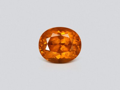 Spessartine garnet in oval cut 4.75 carats, Africa photo