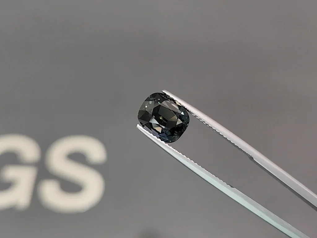 Unheated green sapphire cushion cut 4.60 carats, Sri Lanka Image №3