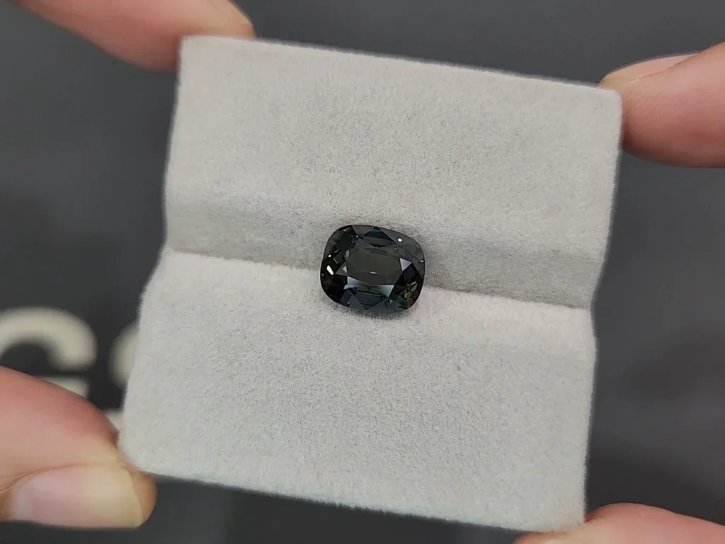 Unheated green sapphire cushion cut 4.60 carats, Sri Lanka Image №4