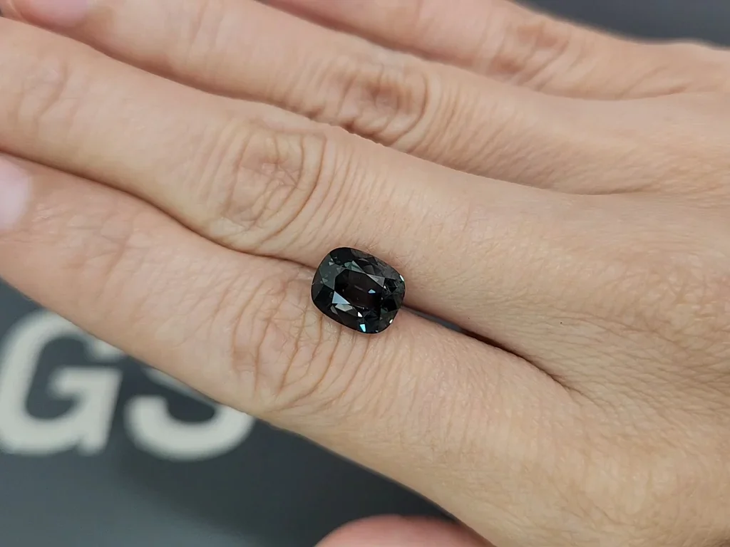 Unheated green sapphire cushion cut 4.60 carats, Sri Lanka Image №2