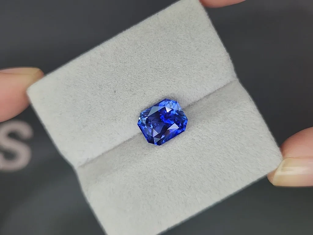 Blue sapphire radiant cut 4.08 carats, Sri Lanka Image №4
