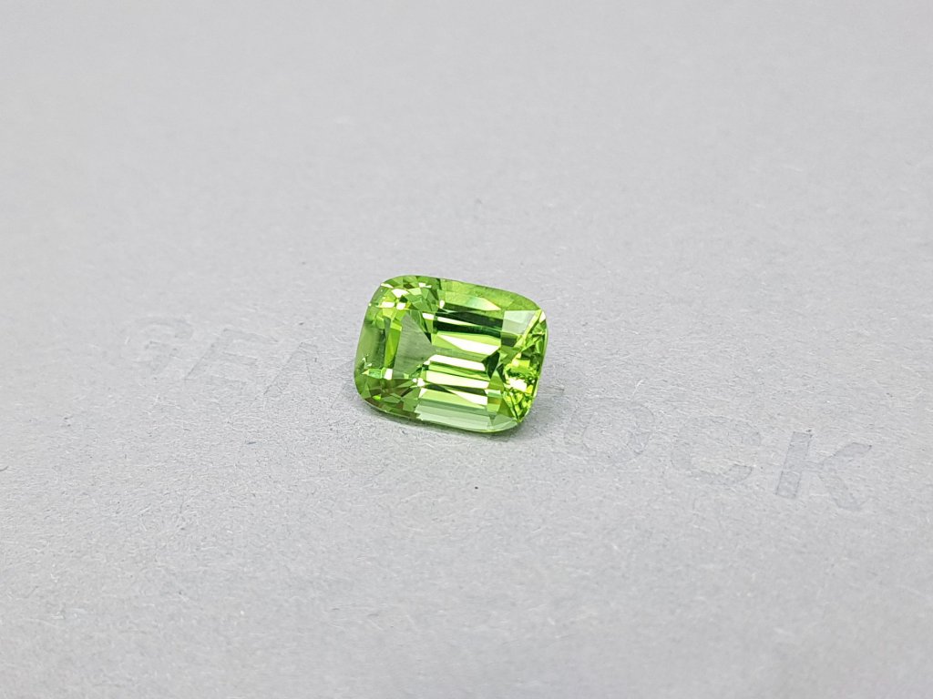 Vivid green Burmese peridot in cushion shape 5.92 ct Image №3