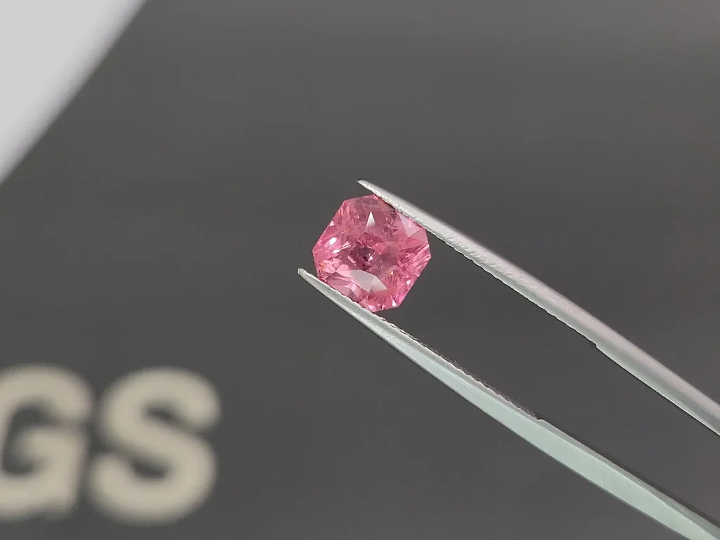 Pink spinel Mahenge radiant cut 3.08 carats, Tanzania Image №3