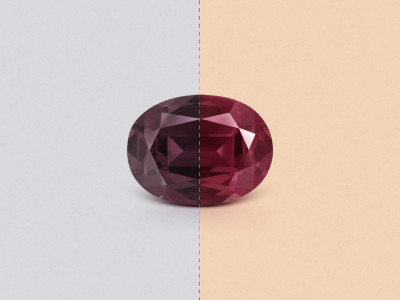 Garnet color change oval cut 1.92 carats, Sri Lanka photo