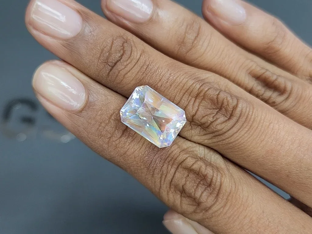 Rainbow moonstone radiant cut 10.45 carats, Madagascar Image №2