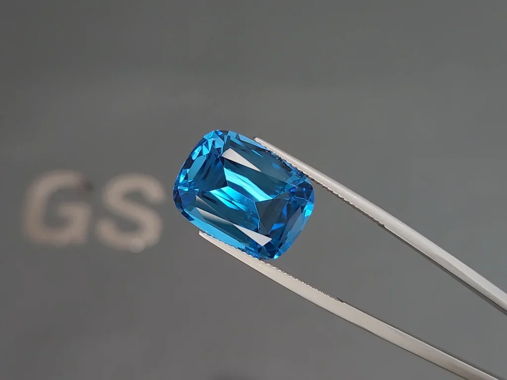 Topaz Vivid Swiss Blue cushion cut 15.11 carats, Brazil Image №3
