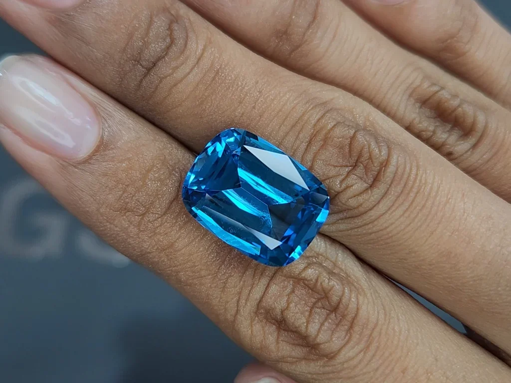 Topaz Vivid Swiss Blue cushion cut 15.11 carats, Brazil Image №2