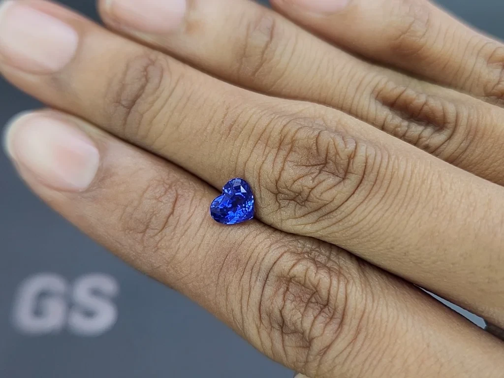 Blue sapphire  heart shape 1.15 carats, Sri Lanka Image №2