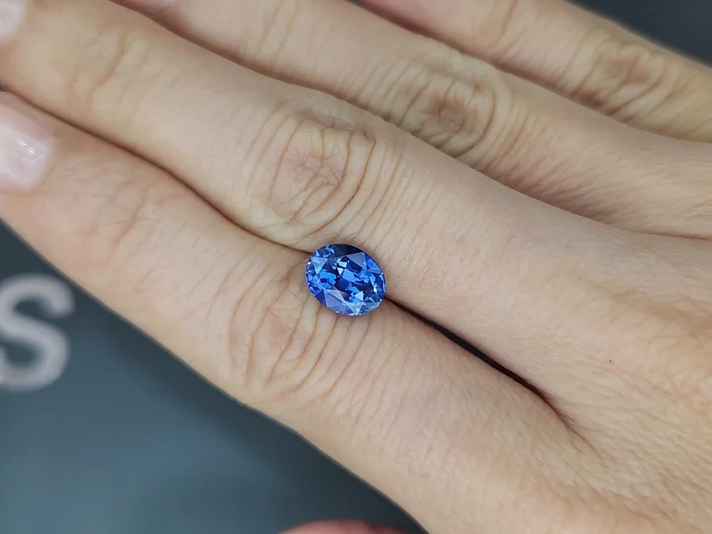 Sapphire Cornflower Blue oval cut 2.60 carats, Sri Lanka Image №2