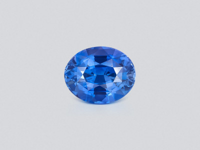 Sapphire Cornflower Blue oval cut 2.60 carats, Sri Lanka photo