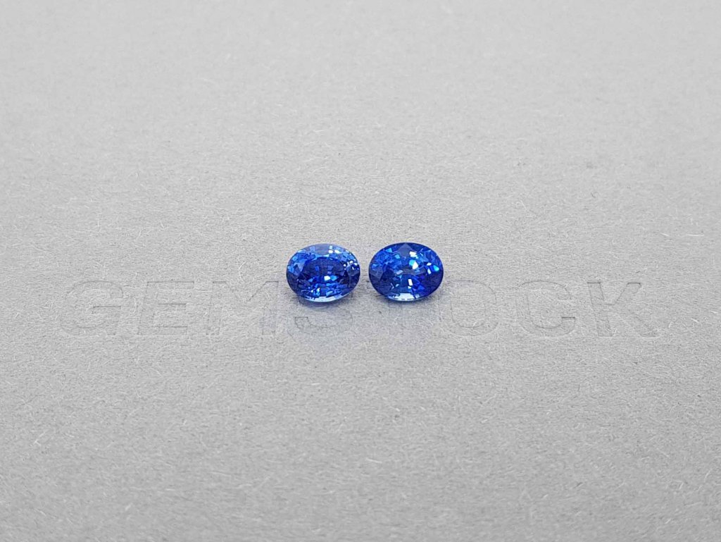 Pair of oval cut Cornflower sapphires 1.97 ct, Sri Lanka Image №1