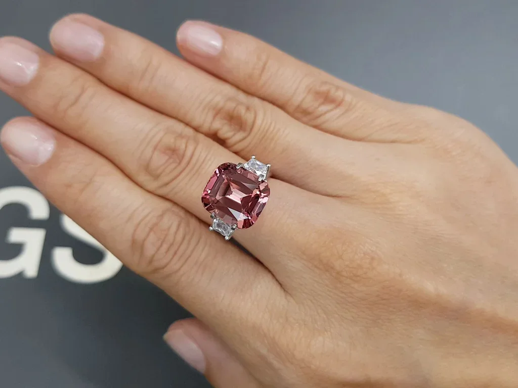 Intense pink-orange cushion-cut tourmaline 7.76 carats, Africa Image №5